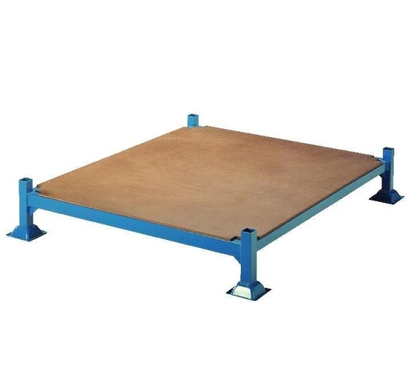 Base avec recouvrement bois